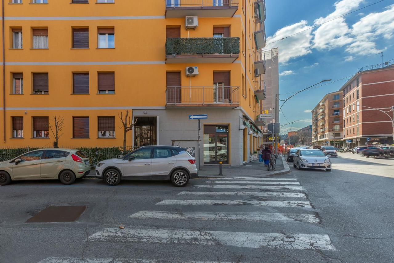 a 500 mt dalla Certosa Apartment Bologna Esterno foto