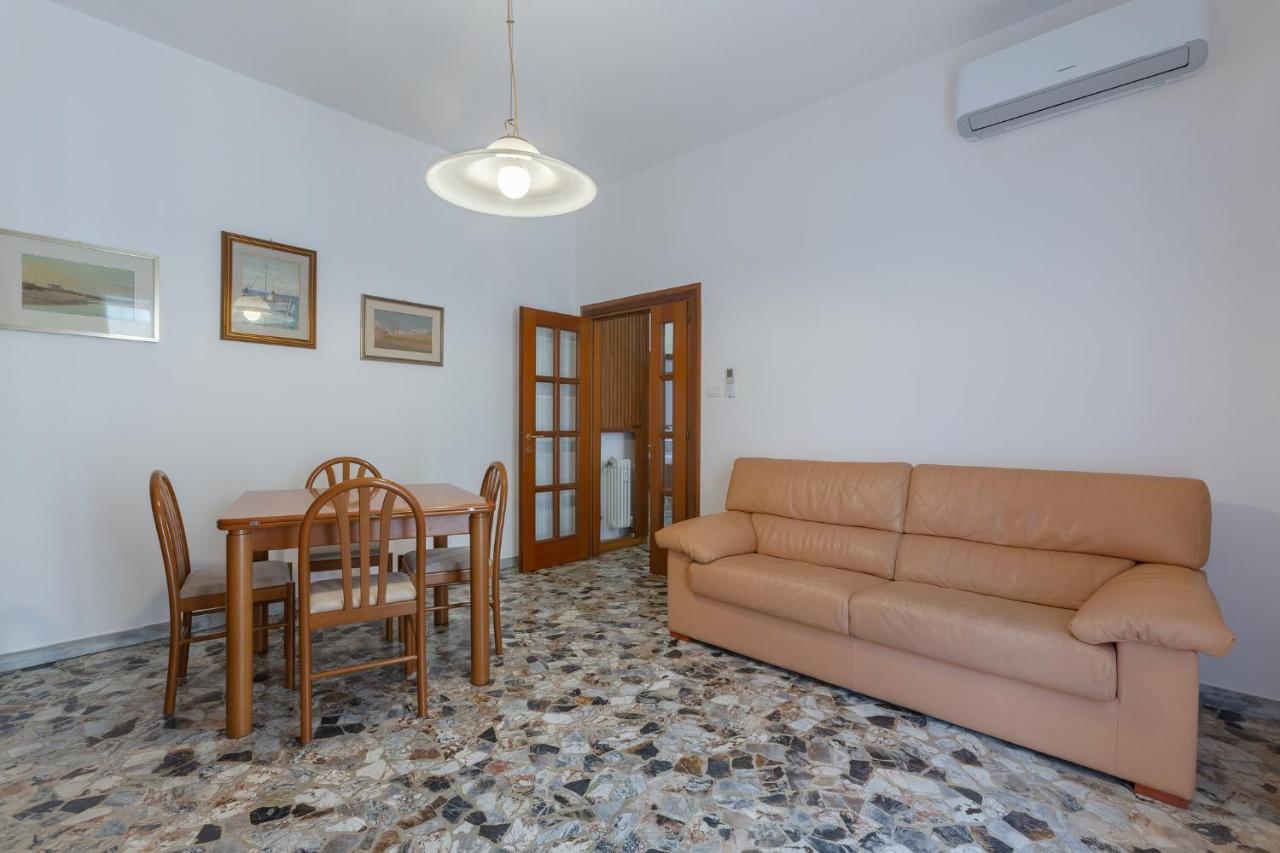 a 500 mt dalla Certosa Apartment Bologna Esterno foto